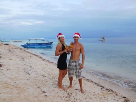 <3 Merry Christmas from Philippines :) <3
