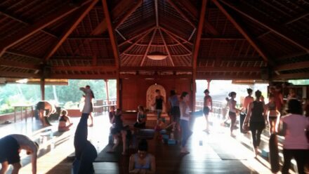 Behem naseho pobytu na Bali jsme vyzkouseli Acro Yogu, ...